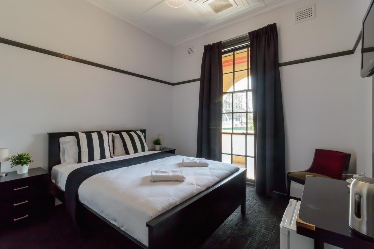 Royal Hotel Ryde Сідней Екстер'єр фото